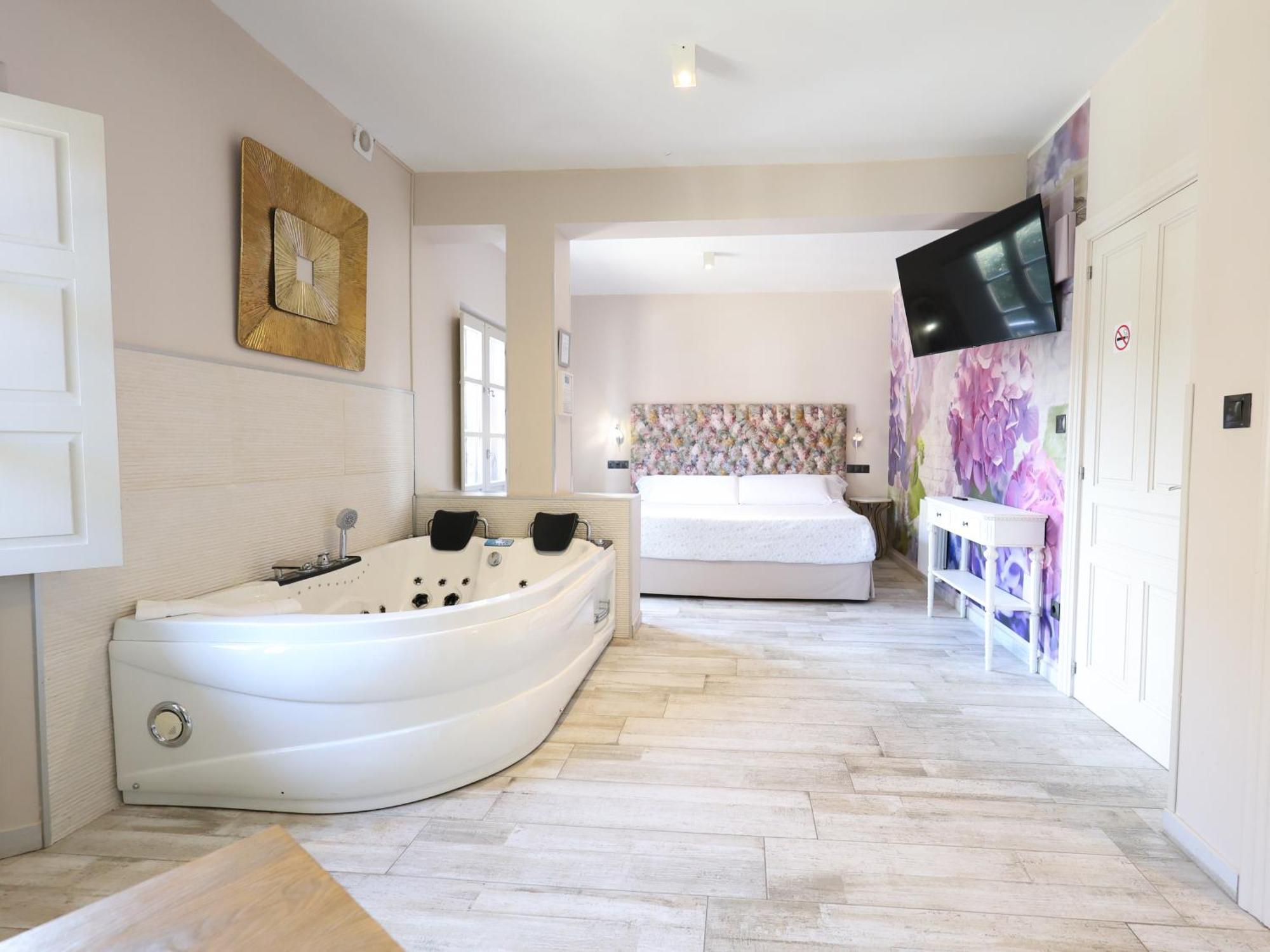 Akla Suites Con Jacuzzi Santillana Сантільяна-дель-Мар Екстер'єр фото